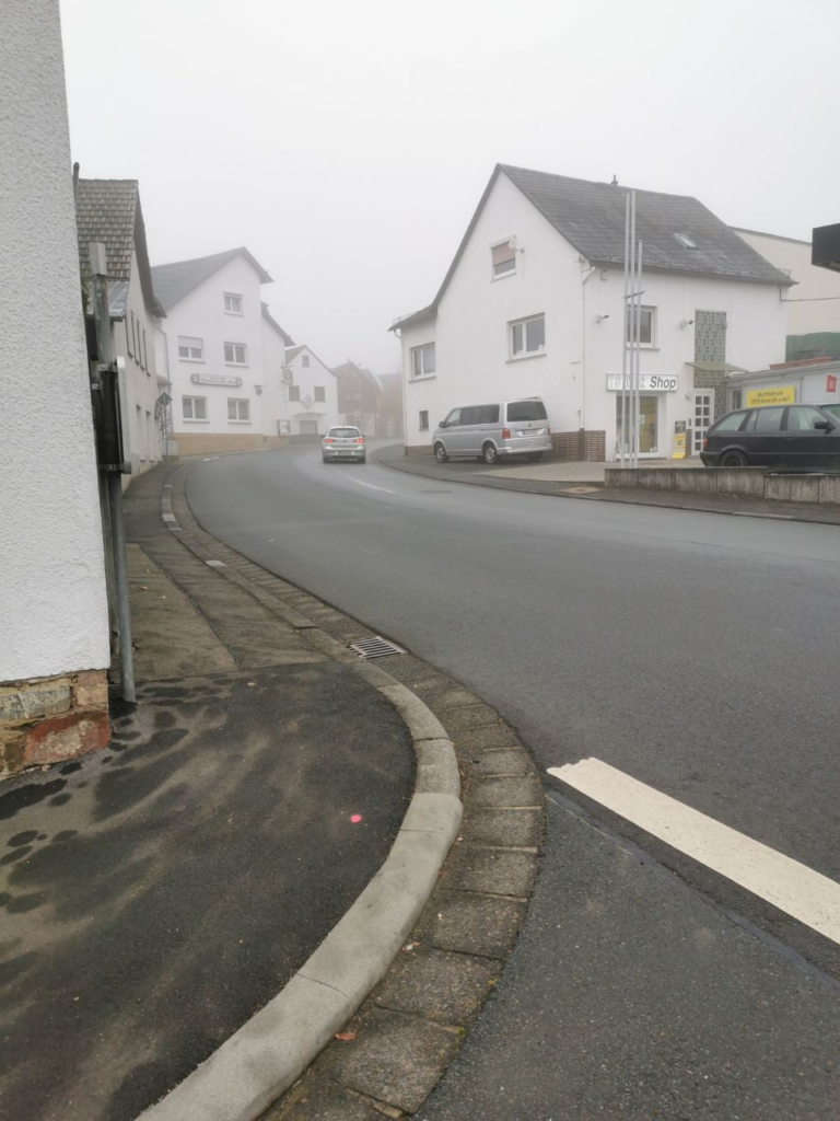 Dieses Bild hat ein leeres Alt-Attribut. Der Dateiname ist image-2-768x1024.png