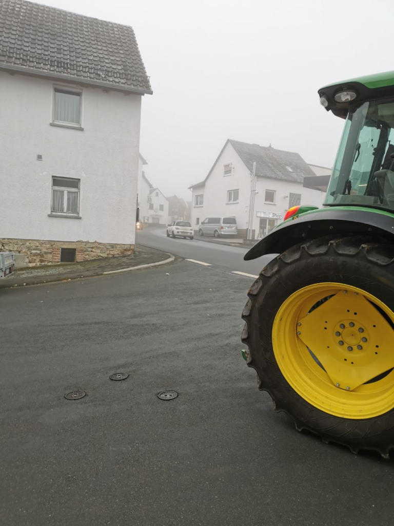 Dieses Bild hat ein leeres Alt-Attribut. Der Dateiname ist image-3-768x1024.png